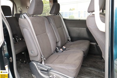 2014 Toyota Voxy - Thumbnail