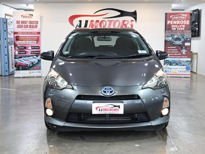 2012 Toyota Aqua - Thumbnail