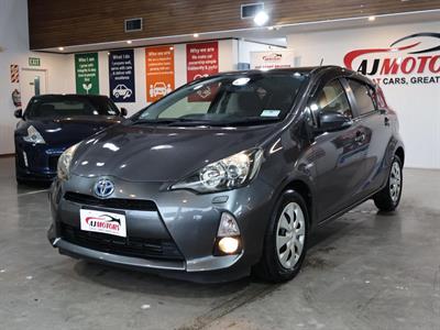 2012 Toyota Aqua - Thumbnail