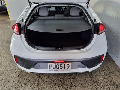 2022 Hyundai IONIQ - Thumbnail