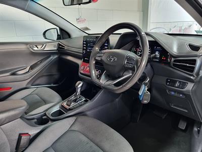 2022 Hyundai IONIQ - Thumbnail