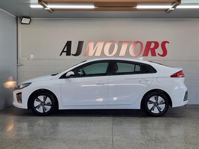 2022 Hyundai IONIQ - Thumbnail