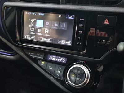 2015 Toyota Aqua - Thumbnail