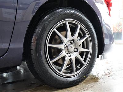 2015 Toyota Aqua - Thumbnail