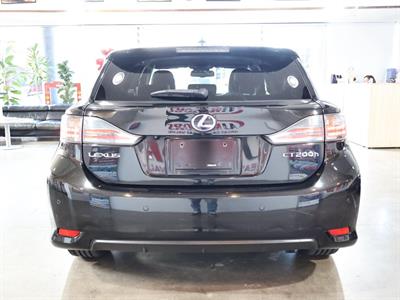2013 Lexus CT 200h - Thumbnail