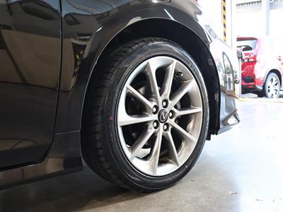 2013 Lexus CT 200h - Thumbnail