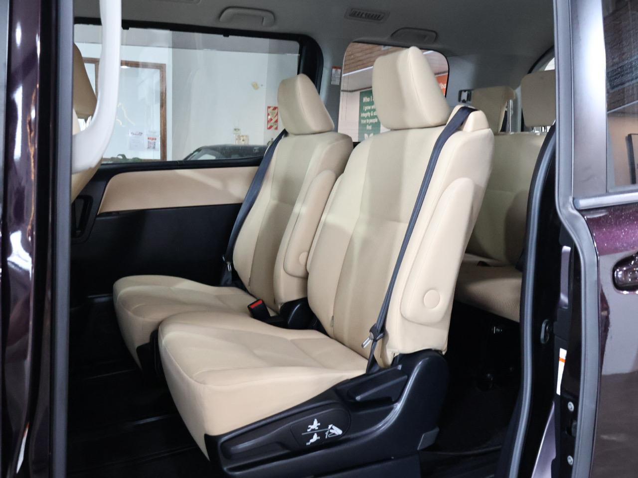 2015 Toyota Noah