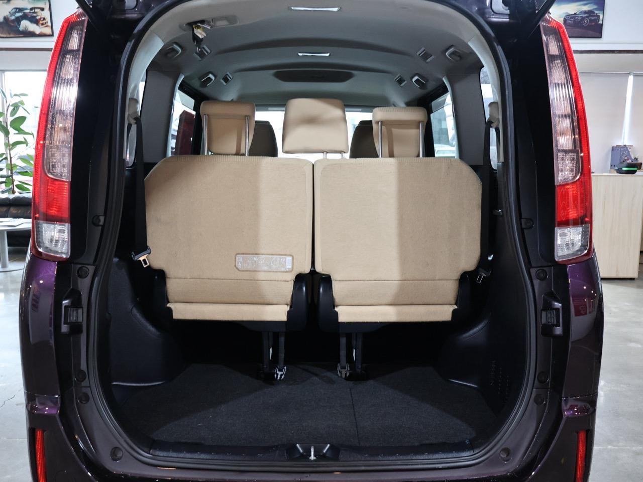 2015 Toyota Noah