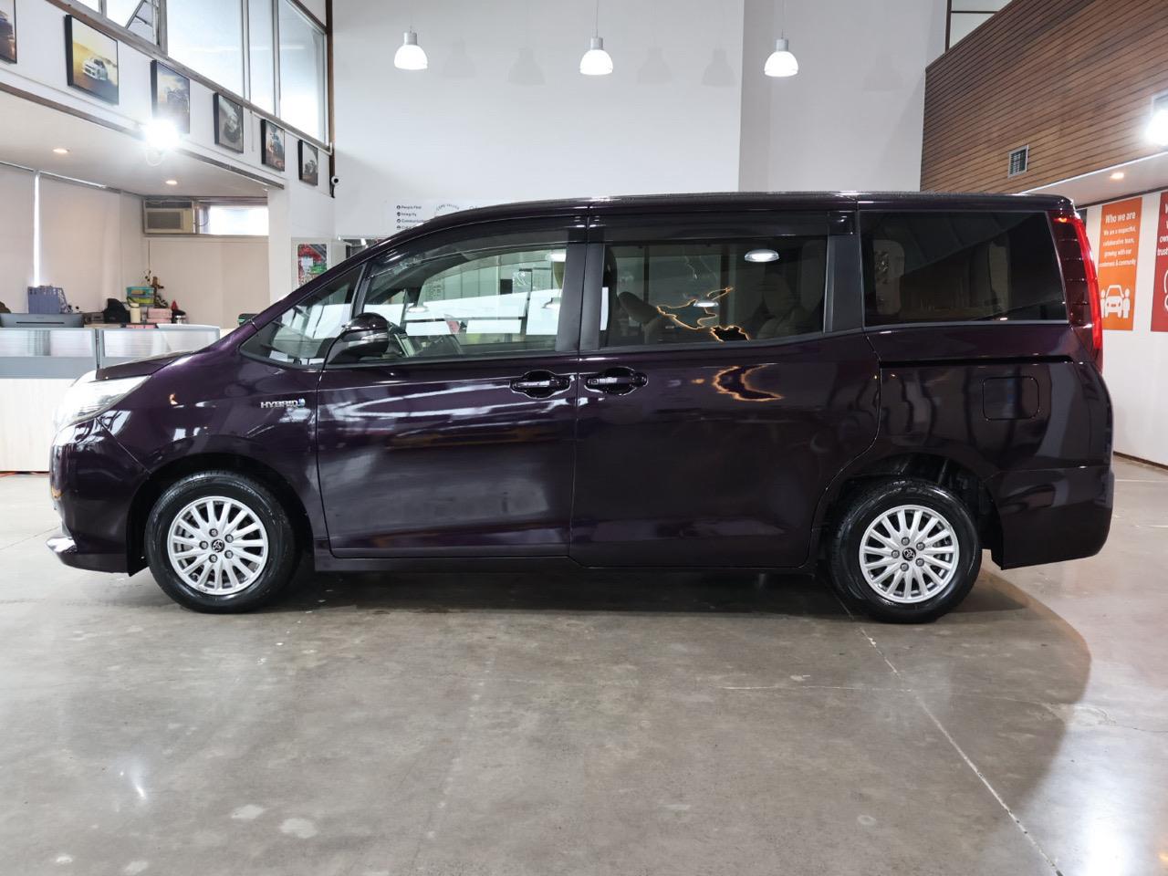 2015 Toyota Noah