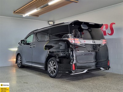 2015 Toyota Vellfire - Thumbnail