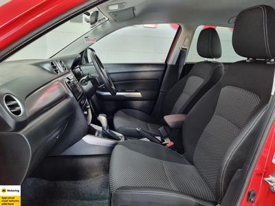 2019 Suzuki Vitara - Thumbnail