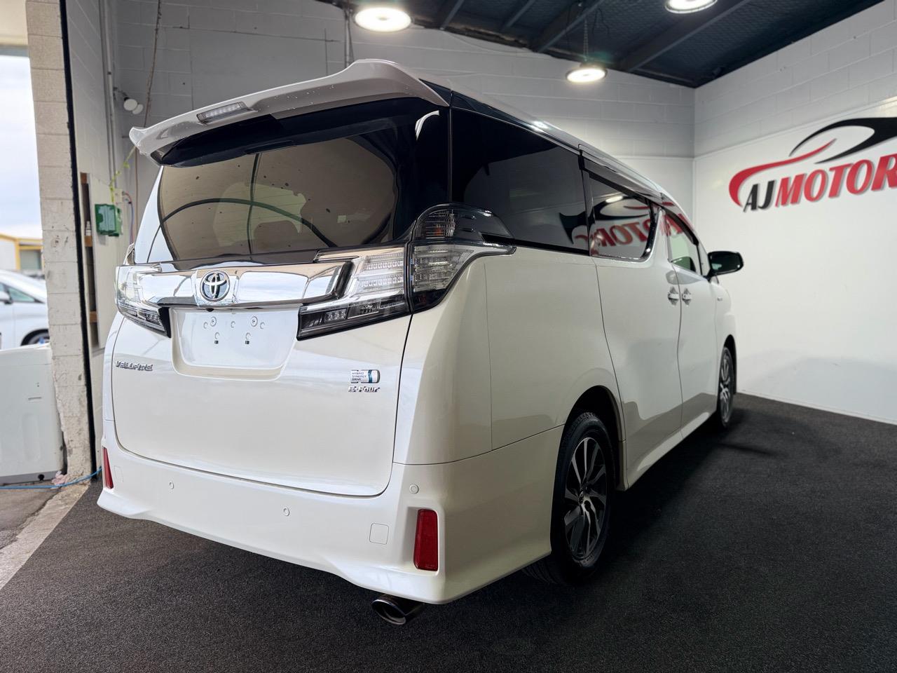 2015 Toyota Vellfire