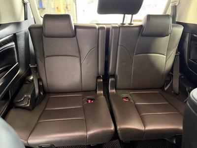 2015 Toyota Vellfire - Thumbnail