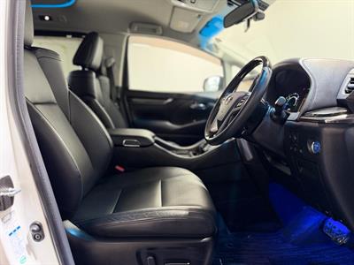 2015 Toyota Vellfire - Thumbnail