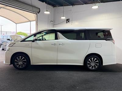 2015 Toyota Vellfire - Thumbnail