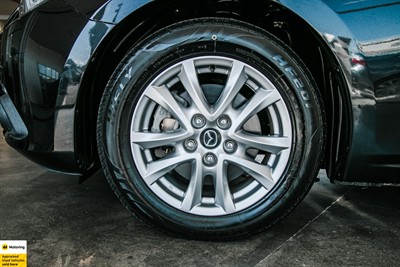 2013 Mazda Axela - Thumbnail