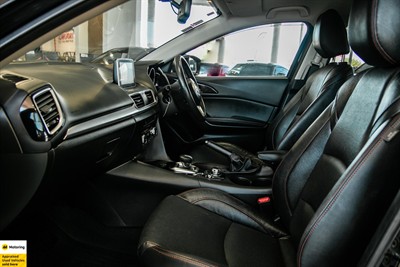 2013 Mazda Axela - Thumbnail