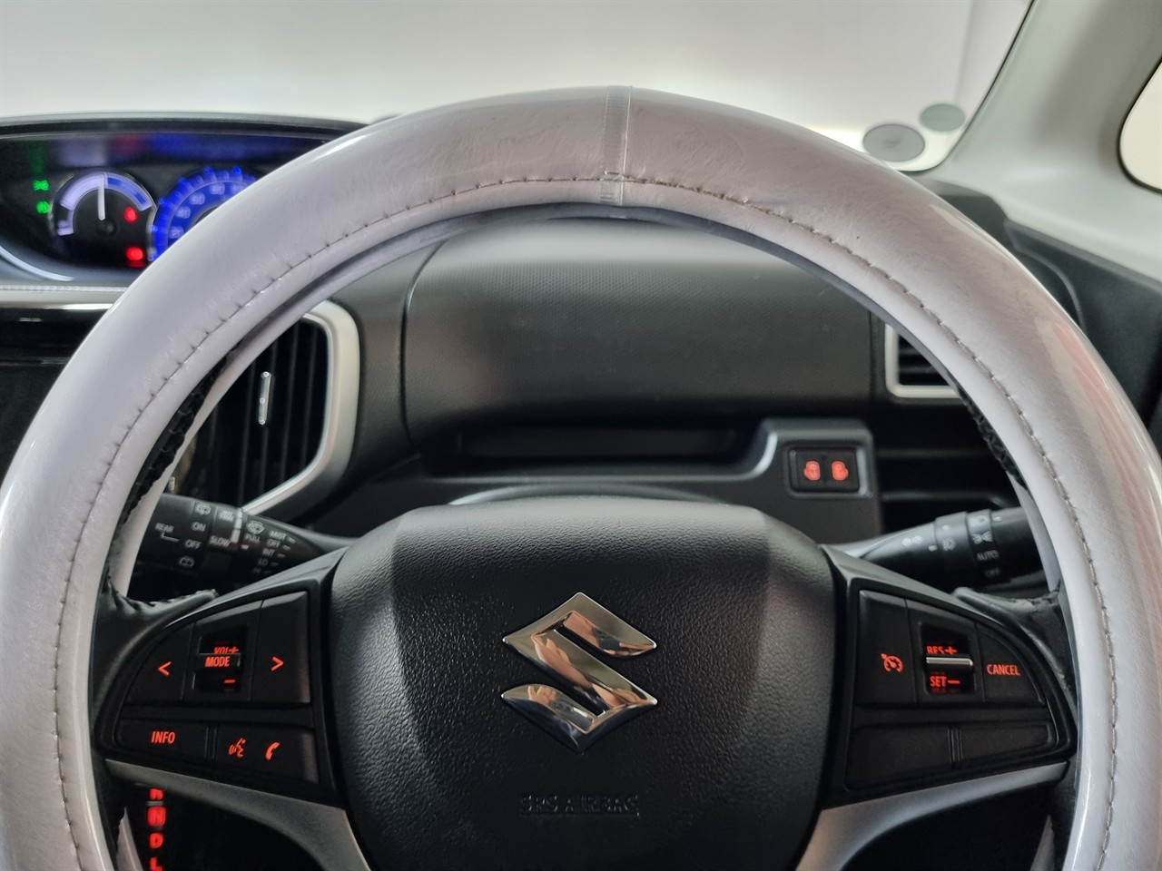 2017 Suzuki Solio