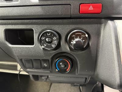 2019 Toyota Hiace - Thumbnail