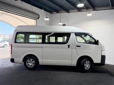 2019 Toyota Hiace - Thumbnail