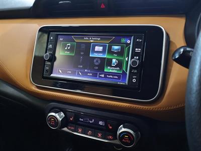 2021 Nissan Kicks - Thumbnail