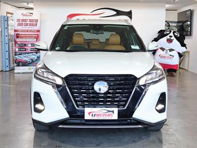 2021 Nissan Kicks - Thumbnail