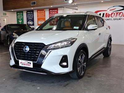 2021 Nissan Kicks - Thumbnail