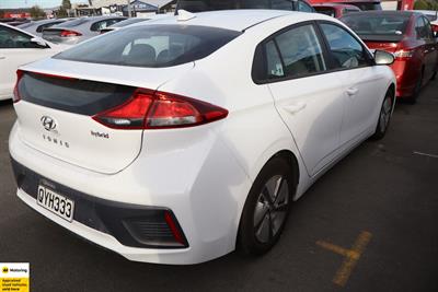 2022 Hyundai IONIQ - Thumbnail