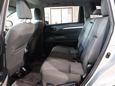 2017 Toyota Highlander - Thumbnail