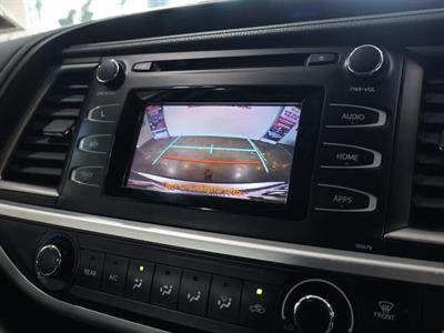 2017 Toyota Highlander - Thumbnail