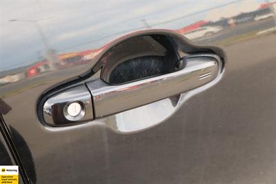 2012 Toyota Aqua - Thumbnail