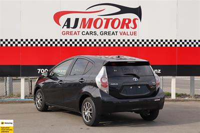 2012 Toyota Aqua - Thumbnail