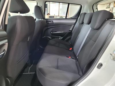 2016 Suzuki Swift - Thumbnail