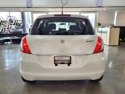 2016 Suzuki Swift - Thumbnail