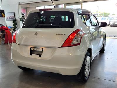 2016 Suzuki Swift - Thumbnail