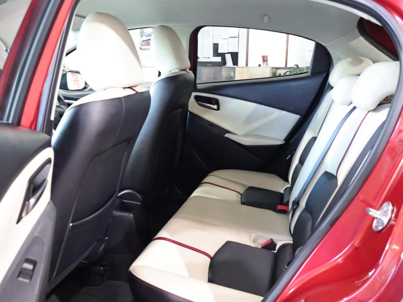 2015 Mazda Demio