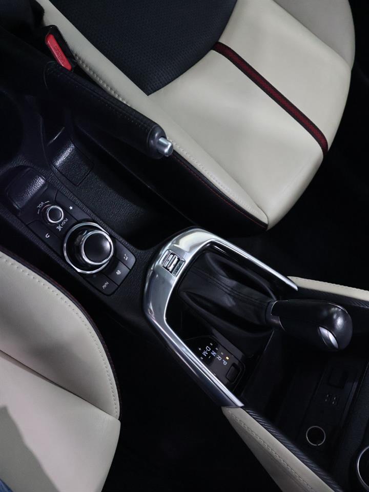 2015 Mazda Demio