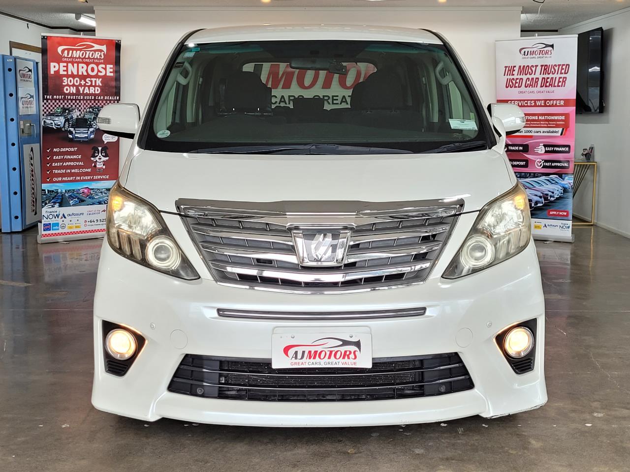 2012 Toyota Alphard