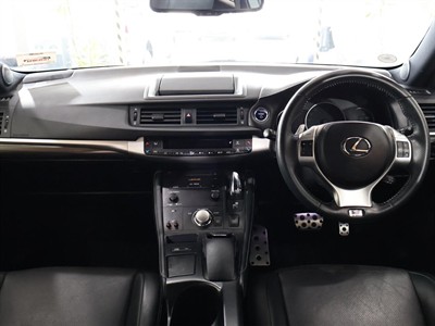 2013 Lexus CT 200h - Thumbnail