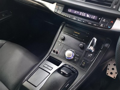 2013 Lexus CT 200h - Thumbnail