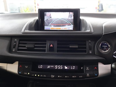 2013 Lexus CT 200h - Thumbnail