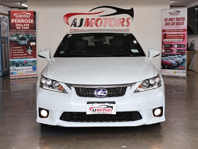 2013 Lexus CT 200h - Thumbnail