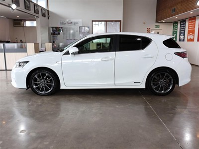 2013 Lexus CT 200h - Thumbnail