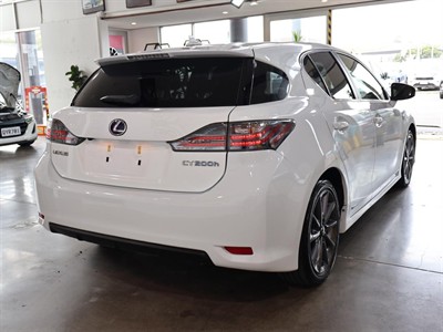 2013 Lexus CT 200h - Thumbnail
