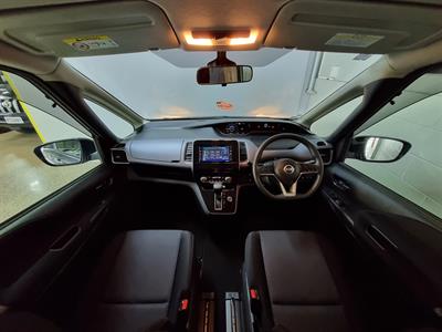 2021 Nissan Serena - Thumbnail