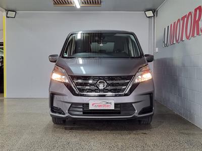 2021 Nissan Serena - Thumbnail
