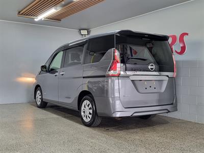 2021 Nissan Serena - Thumbnail