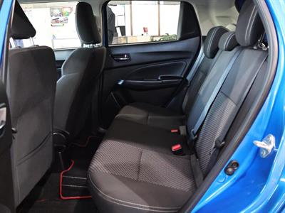 2017 Suzuki Swift - Thumbnail