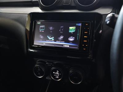 2017 Suzuki Swift - Thumbnail