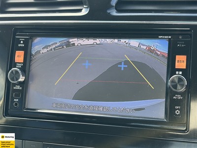 2015 Nissan Serena - Thumbnail